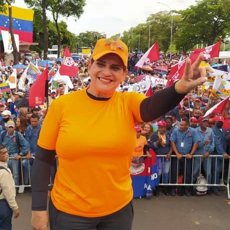 SecEduBolivar's tweet photo. La Fuerza Viva Trabajadora de las empresas básicas de Guayana, ratificaron su apoyo al presidente @NicolasMaduro y al Gobernador @amarcanopsuv, a través de una marcha multitudinaria llena de paz. https://t.co/VKf50quOPr