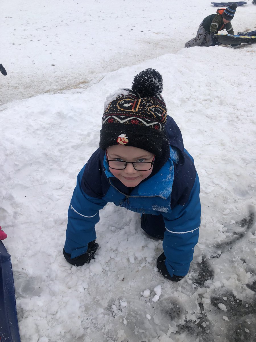 mstena_marie's tweet photo. Fun in the snow today #firstsnowwithwinter #lotsofsmiles #getactive https://t.co/mGcTS6S1b4