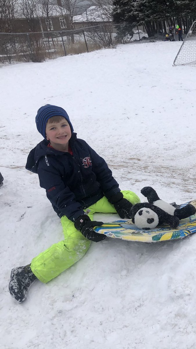 mstena_marie's tweet photo. Fun in the snow today #firstsnowwithwinter #lotsofsmiles #getactive https://t.co/mGcTS6S1b4
