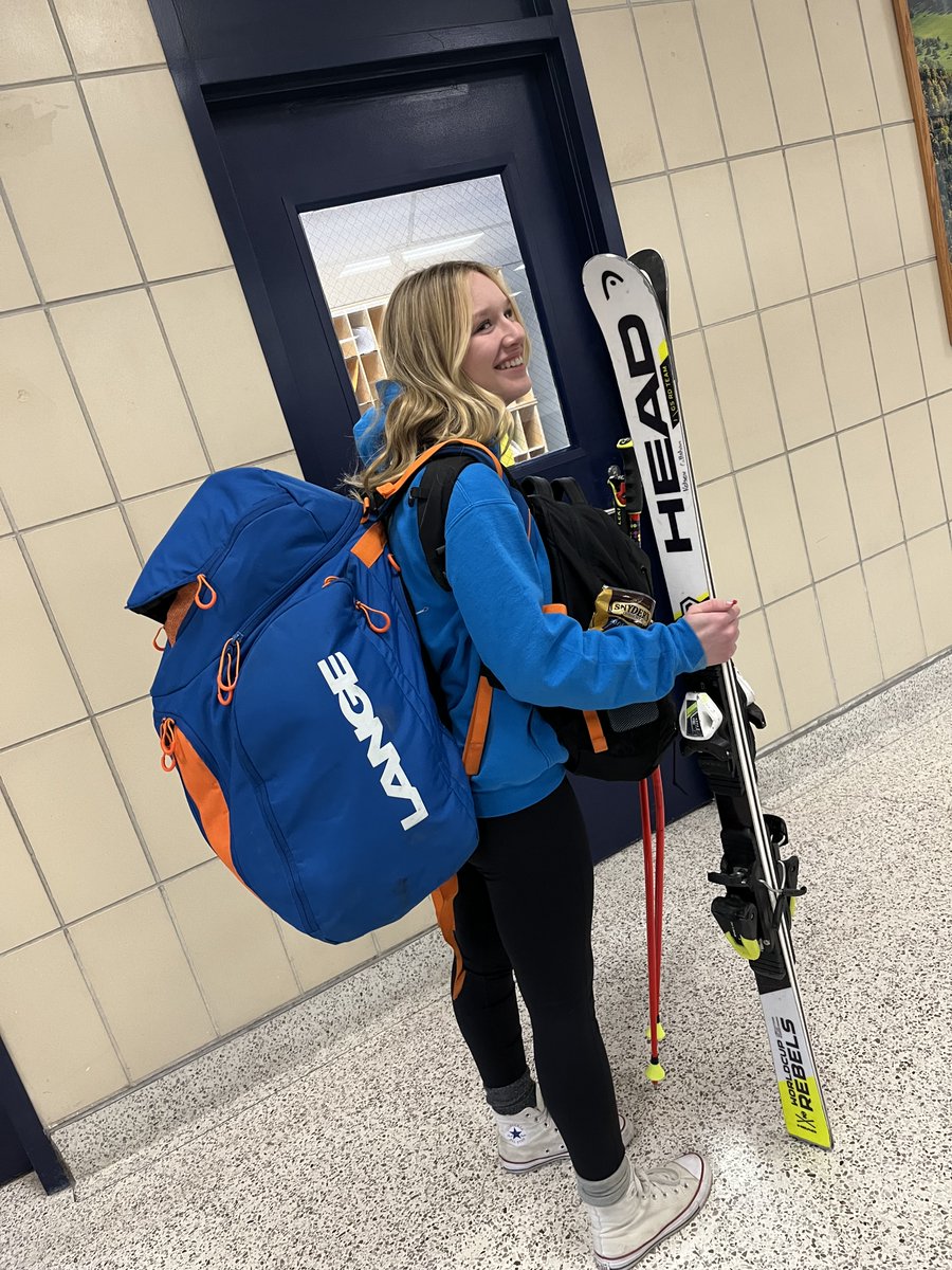 VTHSVikings's tweet photo. Lately, the ski team has felt like a swim team with an empty pool....the warm winter is nice for the rest of us, but the ski team is already two meets behind and the snow, when not shrouded in fog, is either like sugar or mashed potatoes. Sigh. #WeAreVTHS #VikingPride #WeNeedSnow https://t.co/UeuiZHobLS