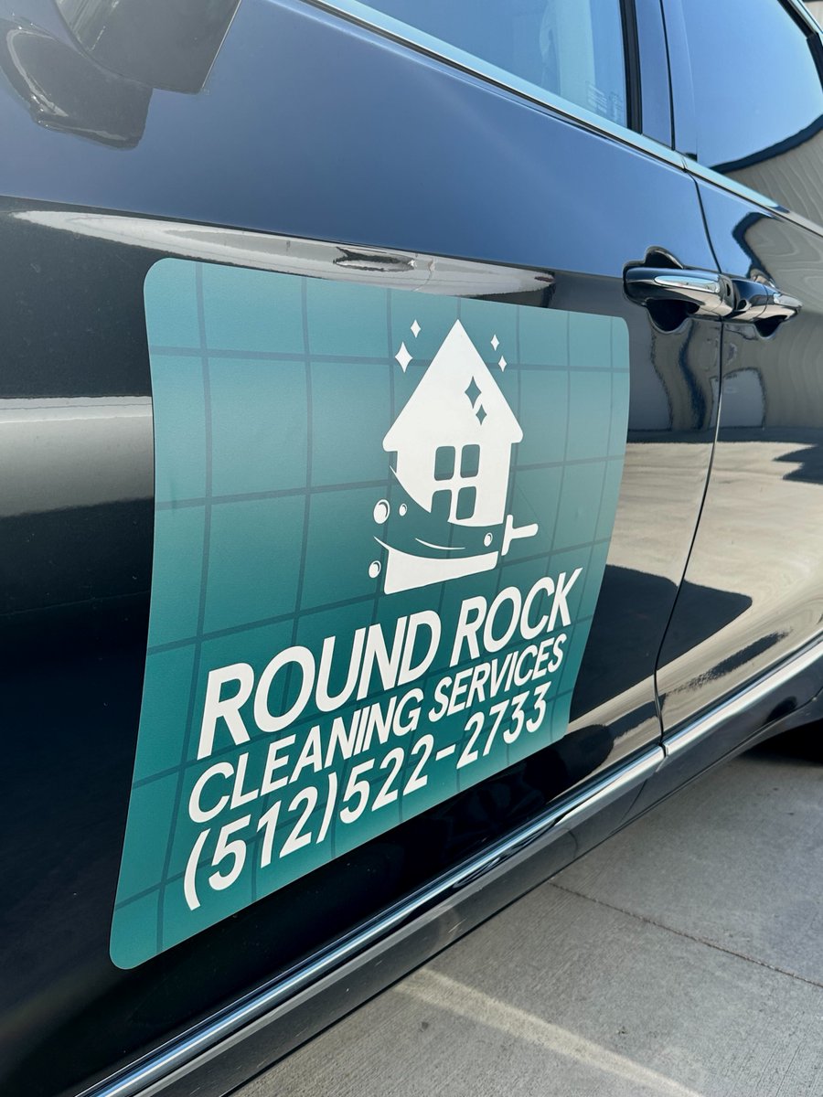 SummersMade's tweet photo. Got magnets? We sure do! Look at this door magnet.😊 Big or small, simple or detailed, we can create it. Let us know what you need today!

https://t.co/pM1rhhpmLn

#customaccessories #magnets #custommagnet #carmagnet https://t.co/NWUjCZy1fS