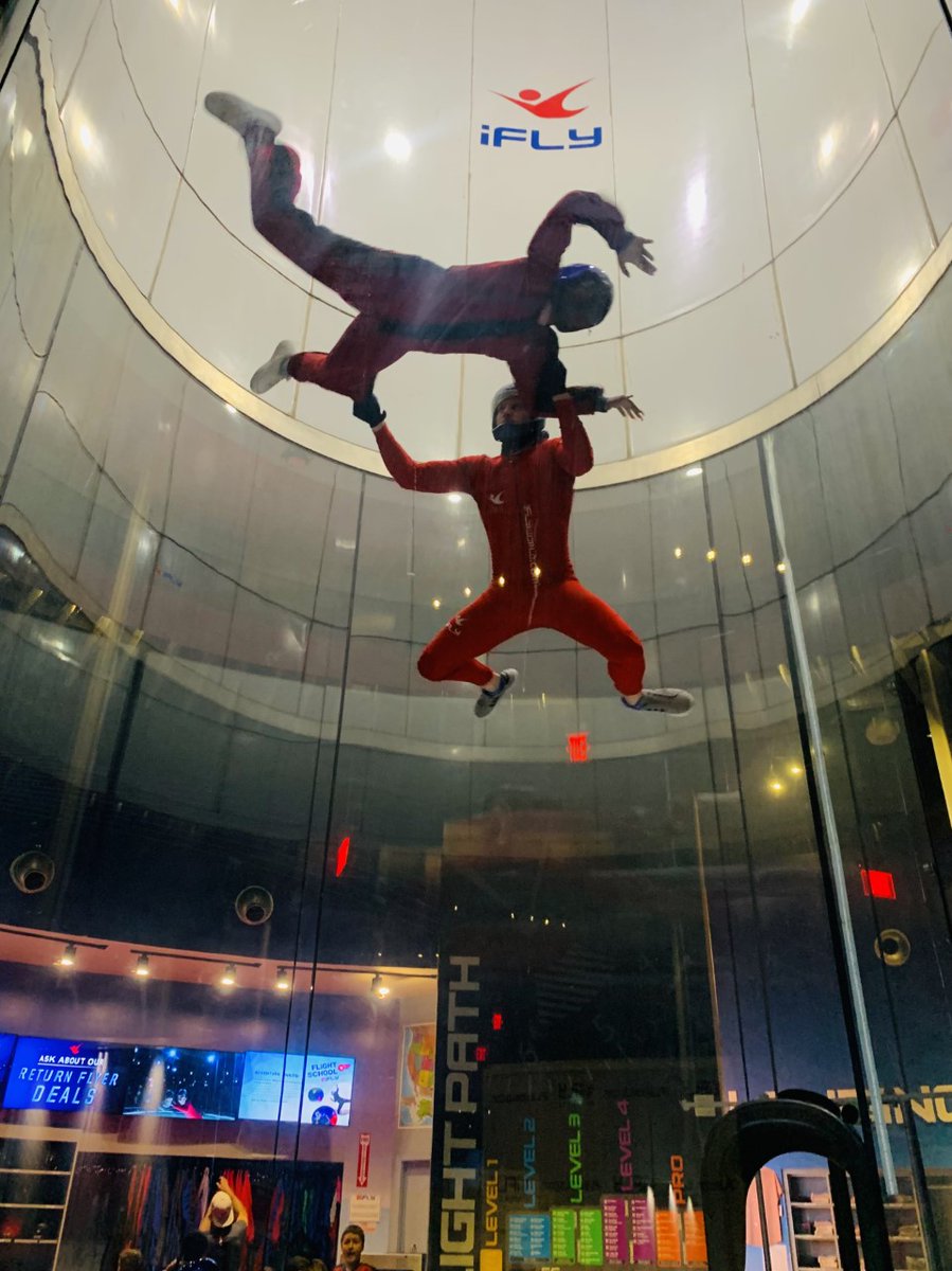 HelpKCKids's tweet photo. #ThrowbackThursday to this past summer when @LeeATolbertAcad Club members took a field trip to iFLY. Our kids engaged in hands-on lab activities, watched physics demos & got to defy gravity and fly 1:1 with an instructor! #iflyworld #skydiving #Helpkckids #GreatFutures https://t.co/h3RFphDccc