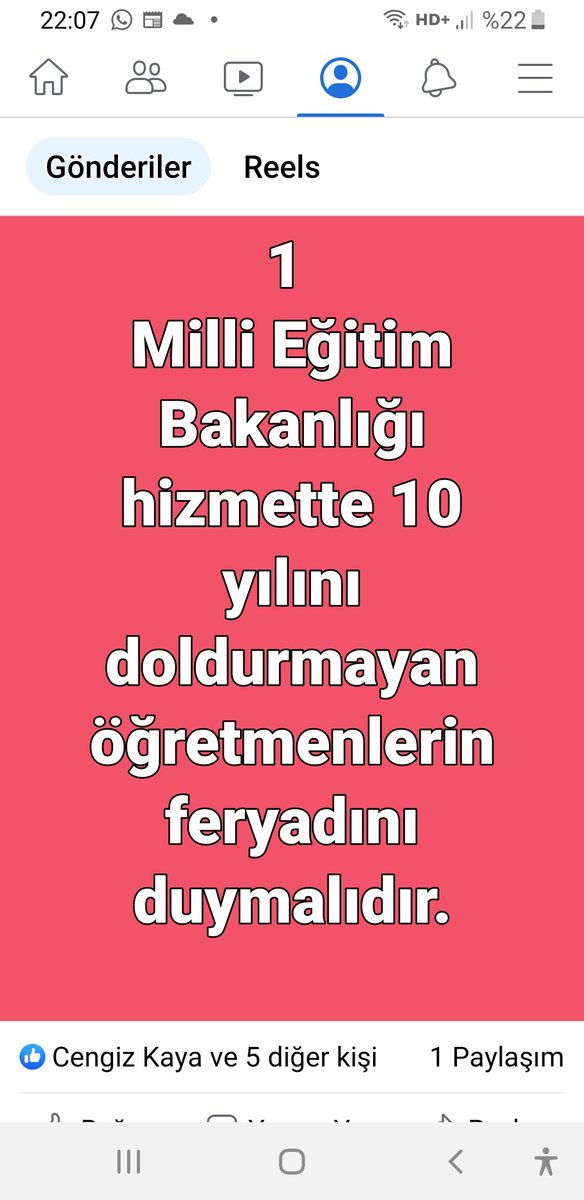 Öğretmenler odası huzursuz. 10 yılını doldurmayan arkadaşlarının mağduriyetine üzülüyorlar. Hizmette 3 yılını dolduran öğretmenlerden başlayarak kıdem esasına göre ücretlendirilerek tüm öğretmenlere uzman ve başöğretmen olma yolu açılmalıdır.
