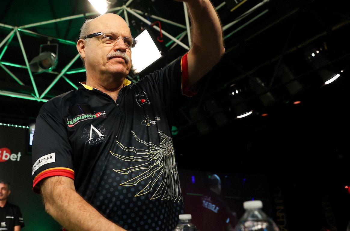 Darts World Magazine (@darts_world) on Twitter photo 🎯🚸 | Q- School Day 3: 🇬🇧🇪🇺
📰 Qualifier Kurz Joined by Larry 'Legend' Butler 🦅
<a href="/USAEagle180/">Larry Butler</a> is in. Almost 30 years after winning the inaugural World Matchplay
Qualifiers, OOMs & full fields for Part II of Q School 2023.
#TheOfficialVoiceOfDarts
↪️dartsworld50.com/2023/01/11/q-s… 🎯🚸 | Q- School Day 3: 🇬🇧🇪🇺
📰 Qualifier Kurz Joined by Larry 'Legend' Butler 🦅
<a href="/USAEagle180/">Larry Butler</a> is in. Almost 30 years after winning the inaugural World Matchplay
Qualifiers, OOMs & full fields for Part II of Q School 2023.
#TheOfficialVoiceOfDarts
↪️dartsworld50.com/2023/01/11/q-s…
