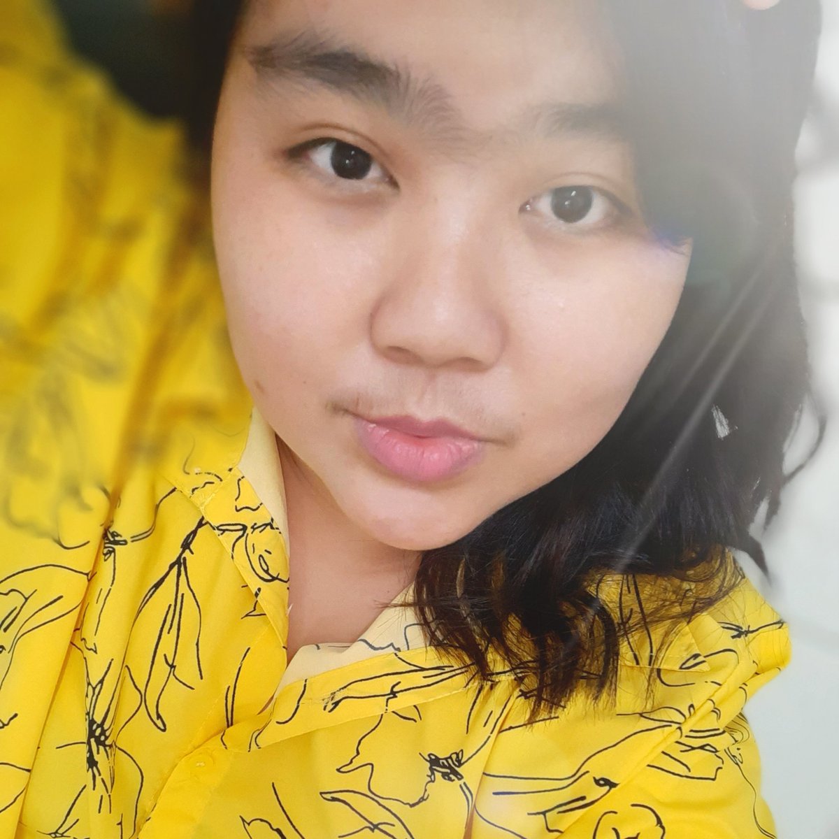 Lieefa's tweet photo. #FotoProfilBaru https://t.co/j8PpTPLFtP