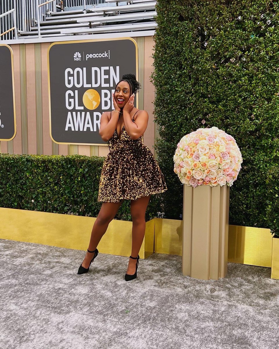 JeroslynDiva08's tweet photo. Heaven Only Knows 🥰🙏🏾 I had a blast covering my first #GoldenGlobes for @blackenterprise ✨Hollywood showed up and out and it was an honor to share the space.
#GoGetter #FierceAndFocused #WomenInMedia #Journalist #RedCarpet #GoldenGlobes2023 #Hollywood https://t.co/8sGTWPSpKt
