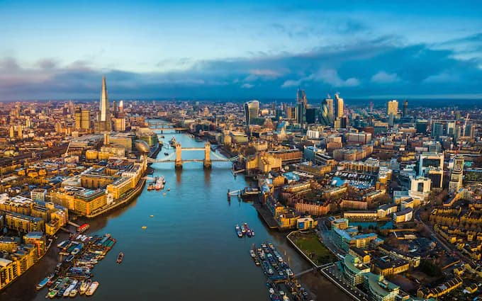 ReDirectoryUK's tweet photo. London is the most visited city in Europe, receiving 27 million tourists annually. It is not surprising that London is the top destination on so many people’s travel lists, and now being named the best city on the planet is more than a tourism destination.
In this guide, we s... https://t.co/ko6BUzeu5b