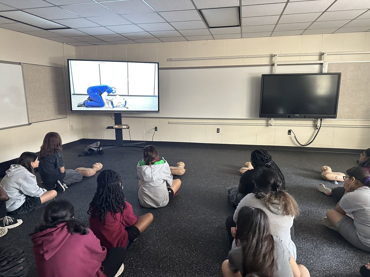 <a href="/YWLA_AISD/">Aldine Young Women's Leadership Academy at Parker</a> PE students are learning the lifesaving skills of CPR. Students plan to work together to create the next generation of Heartsavers! <a href="/ywprep/">Young Women's Prep</a> <a href="/AldineISD/">Aldine ISD</a> <a href="/AldineHPE/">Aldine Health & Physical Education</a> #Heartsavers #CPR