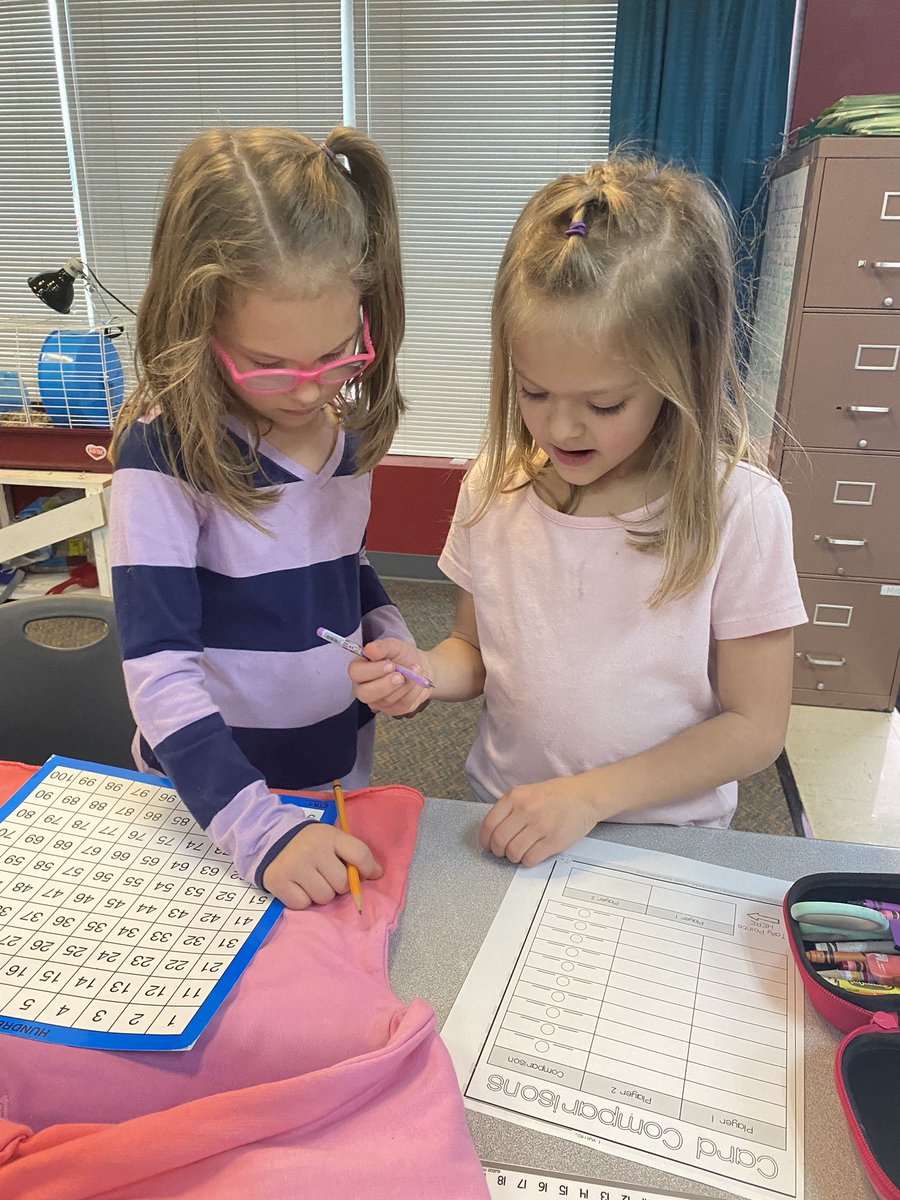 mrspruittfirst's tweet image. Comparing 2 digit numbers with a partner game! @MillsRiverSch #heretofly