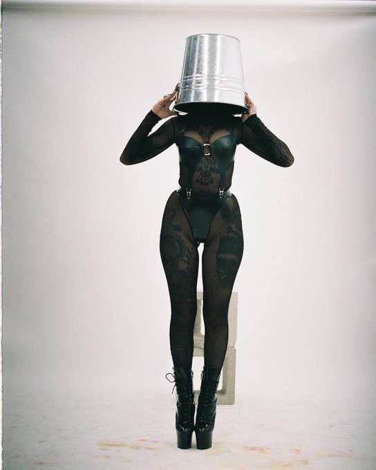 Watch TAYLOR WHITE's leaked NSFW photo on TwXstars