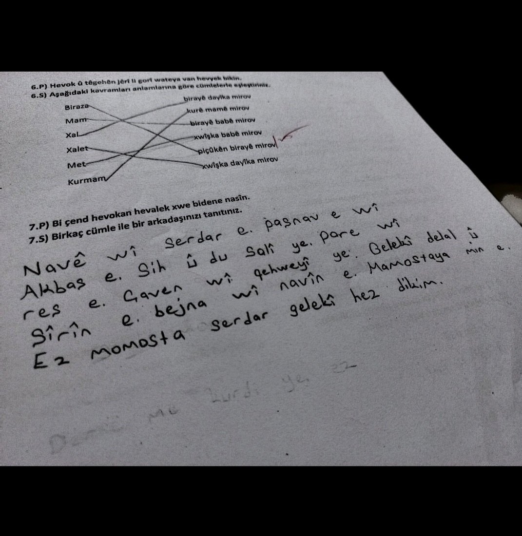 #KurdîHilbijêre ku zarokên we bikarin hestên xwe bi zimanê xwe bibêjin û binivîsin.
Ez jî we gelek û gelek hez dikim...❤ (ji ezmûna pola 5. Îro)