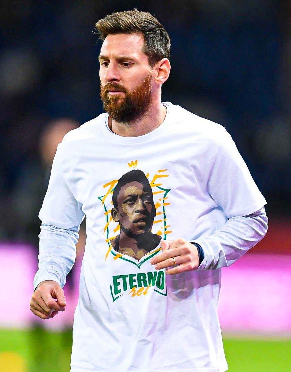 🇦🇷🇧🇷 Messi y la remera de Pelé eterno.