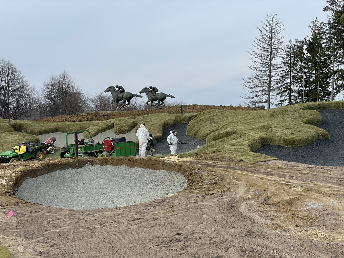 Perfect day to get some bunkers sprayed. #resolute #lifeisgood <a href="/Billy_Bunker/">Better Billy Bunker</a>