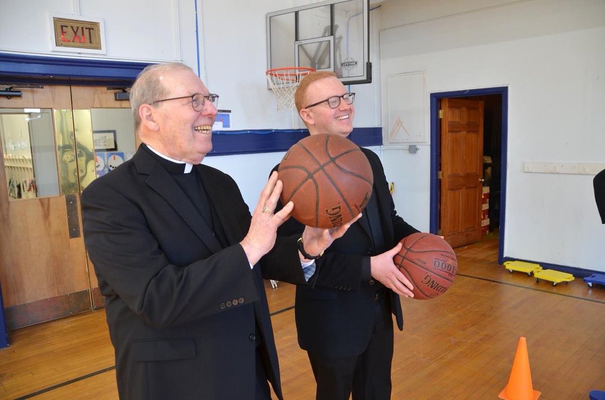 PortlandDiocese's tweet photo. @BishopDeeley made a special visit to Holy Cross School in South Portland on Wednesday, stopping by every classroom for fun, questions, and some amazing generosity! Full story/pictures: https://t.co/45QGTYjWmg. https://t.co/R98YoJl8ak
