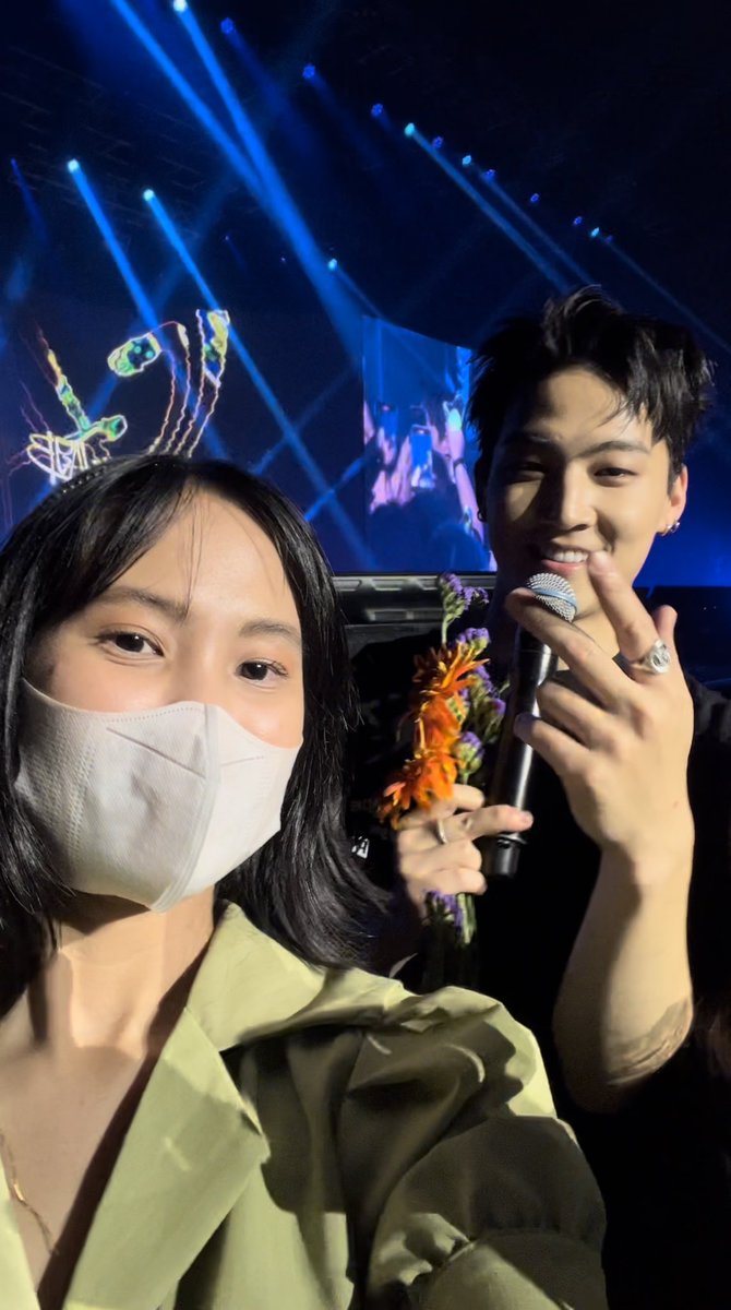 dialicate's tweet image. immortalizing this here before my best friend goes on his ‘seasonal hiatus’ 🐥💚 

ngl, one of the reasons why i secured the best ticket possible was bec of his upcoming enlistment and i’d probably regret it if i didn’t. best of luck &amp;amp; i’m proud of you, @jaybnow_hr 🥹