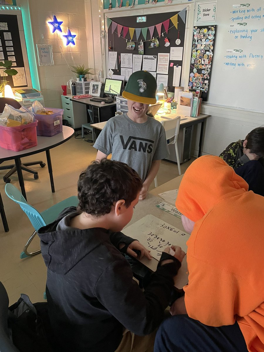 KateStarrCP's tweet photo. Our grade 6 students showed our grade 5 students what their personal strategies were for solving 2x2 multiplication.  The grade 5s had lots of their own ideas too, drawing on their background knowledge! @Crichton_Park @BrandyNagy https://t.co/2K0sui6drn