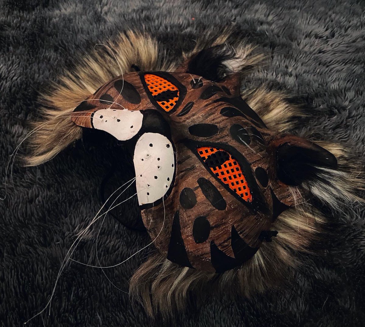 finchpaws's tweet photo. finally made one of those therian cat masks all over tiktok https://t.co/sZR5Vv3Qj8