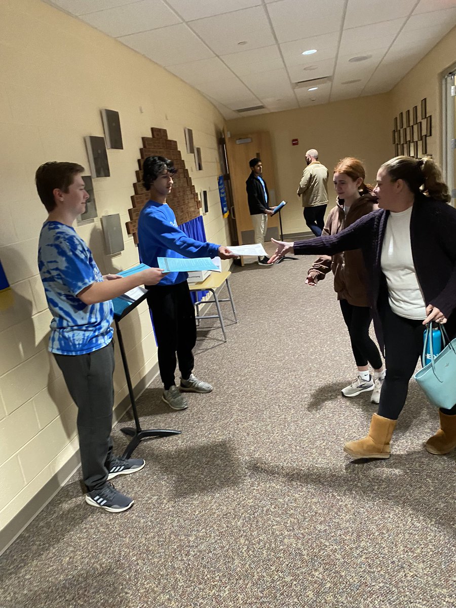 The ClawTeam did a great job this evening at the Rising Bear night. Greeting parents and students while making sure questions were answered. 
#LeadersLead🐻
<a href="/BerlinBears_SS/">The Cave</a> 
<a href="/ObhsStudent/">OBHS Student Services</a> <a href="/OhioPrincipals/">OASSA</a> <a href="/BerlinBears/">🤞ℜ𝔬𝔟𝔢𝔯𝔱</a>
<a href="/ClawBerlin/">Berlin Claw Team</a>