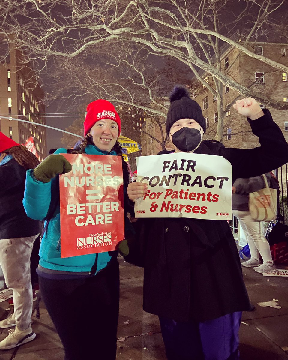 Got a cute action shot with my friend Lila, who’s one of the thousands of NYSNA nurses going on strike for a fair context and safe staffing!