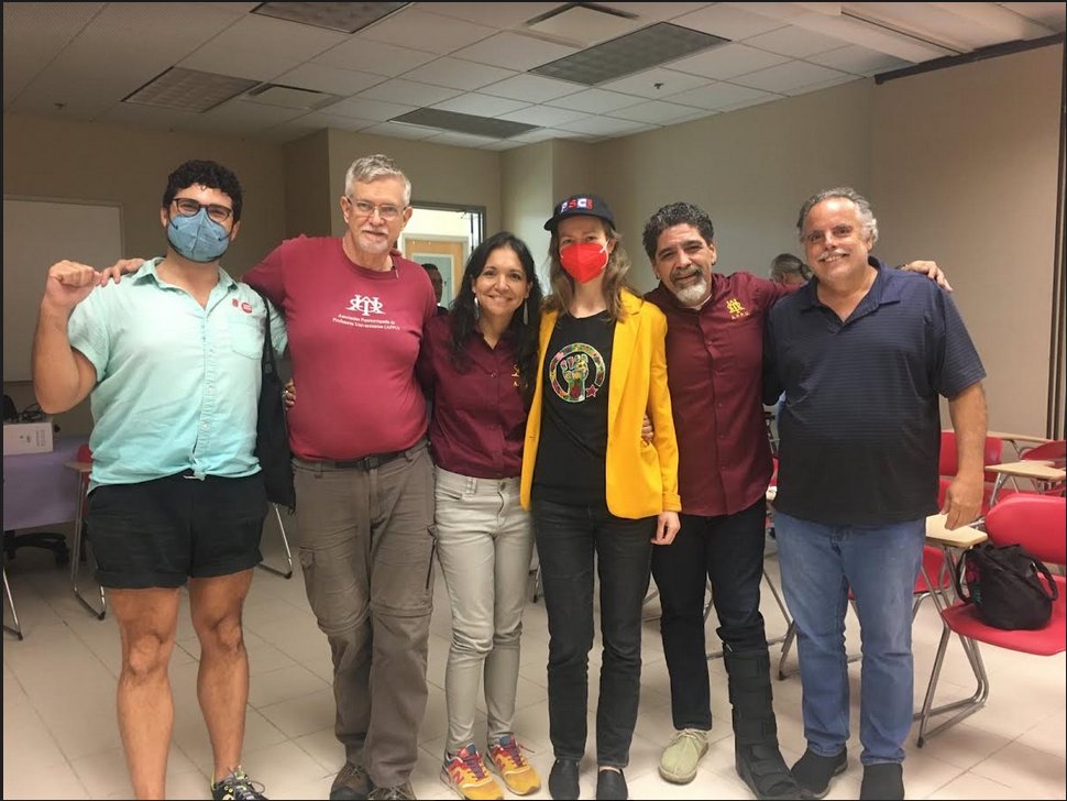 sofyaaptekar's tweet photo. Here's a @PSC_CUNY - APPU solidarity photo. (Yes, I brought my union hat to Puerto Rico, literally and figuratively #UnionNerd). APPU is the union of UPR faculty and they have impressive union swag: check out their button downs. ๐คฉ https://t.co/LnLfqVDAGf