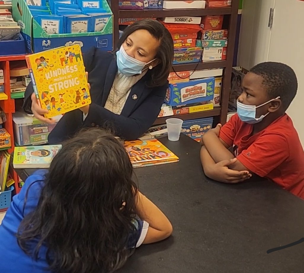 Jacinta4AlexVA's tweet image. The Ruby Tucker Readers love Councilwoman Gaskins! Thank You, @Alyia4ALX for participating and sharing in our Ruby Readers Career Series - Read Aloud! #AlexVA #RubyTuckerReaders #ARHA #readtoachild