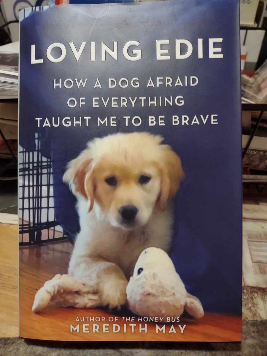 Parisdey's tweet photo. Just finished reading this book. What a great Read! Anyone who ever had a dog would enjoy this. Was so wonderful. When it was over, I just wanted it to continue. I hope this author writes more books. #dogs #fearfuldogs #puppys #books https://t.co/f00tEkPs9K