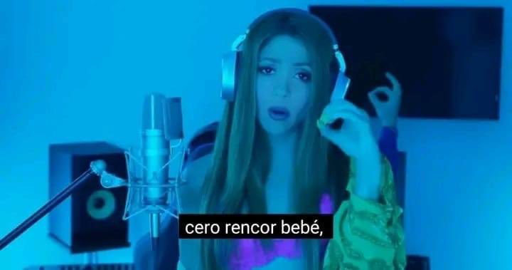 lmao, está pana sabe que hacer con los ex! #Facturar #Money #ShakiraxBizarrap