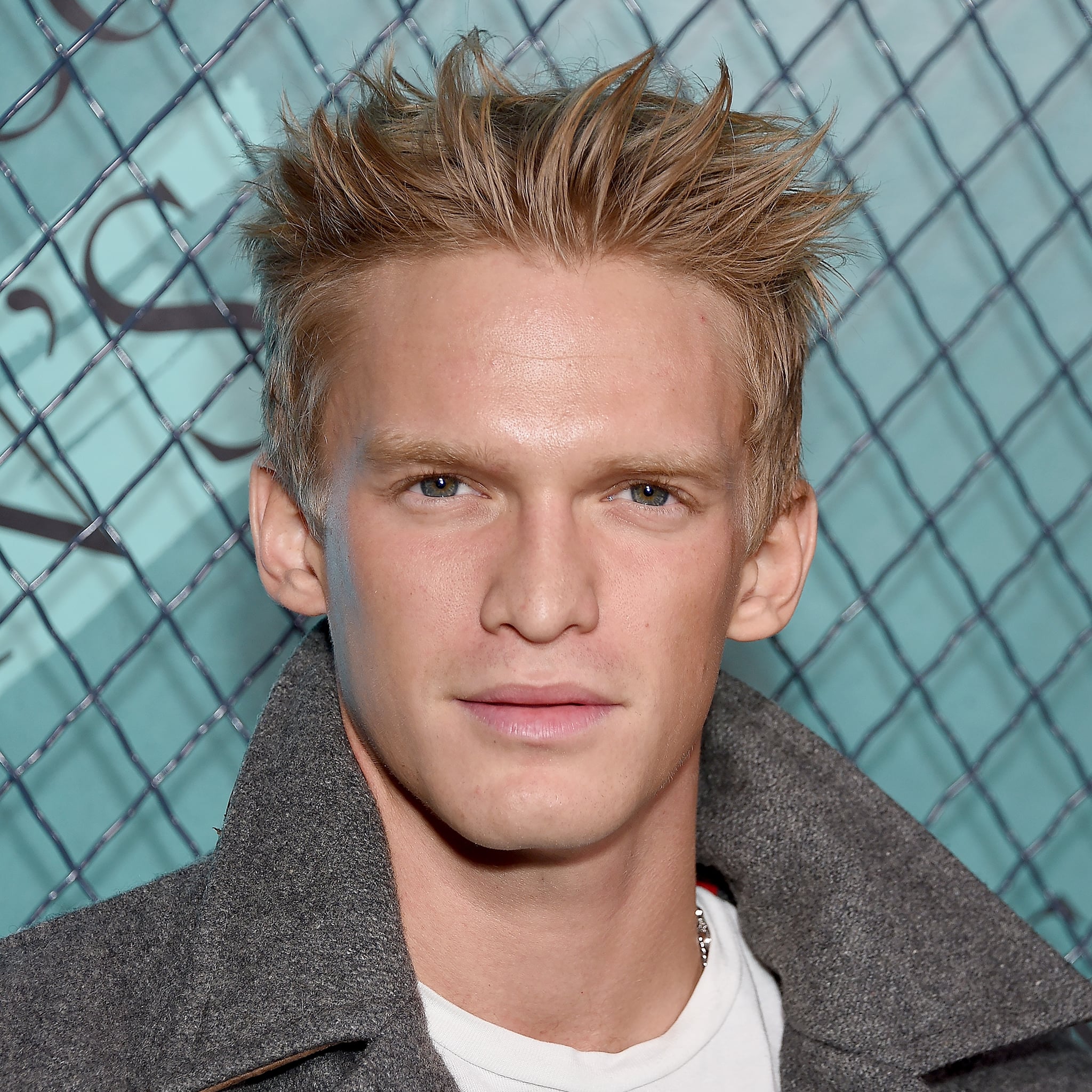 Happy 26th birthday to (Cody Simpson)! 