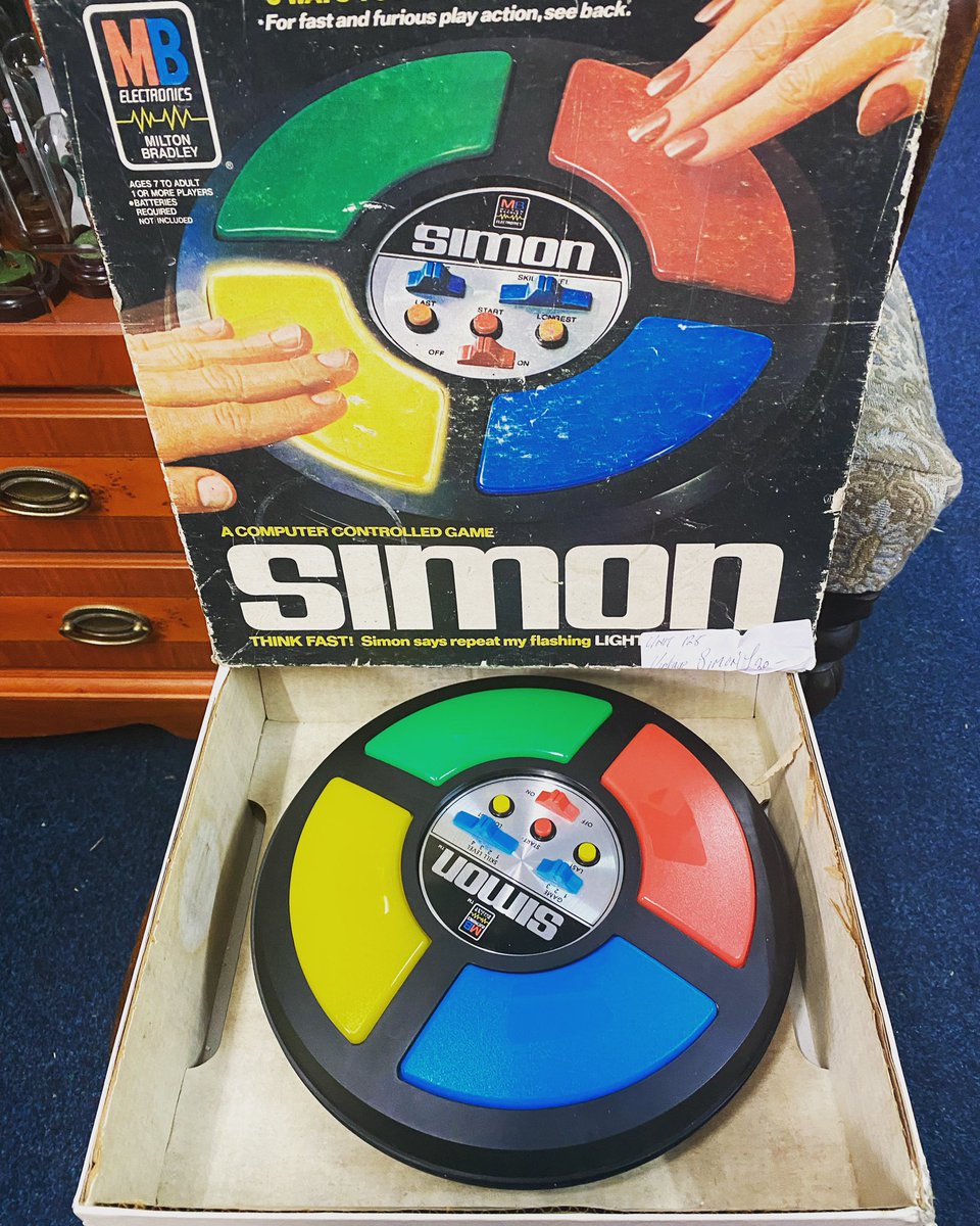 astraantiques's tweet photo. Who remembers this? #simon #vintagegames #retrogames #retrokids #mbgames #mbelectronics #astraantiquescentre #hemswell #lincolnshire https://t.co/VvFLxeD0fa