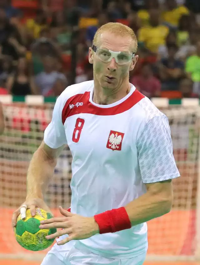 Nie jest źle, szkoda tych niewykorzystanych rzutów. Ale teraz by się przydał ten pan i jego bomby z dystansu.
#handball23