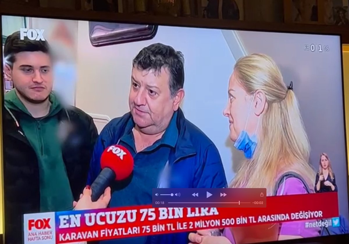 İstanbul Karavan fuarında Mete Oral, eşi Çiğdem Oral ve Ege Oral ile birlikte Fox Tv'ye karavan sektörü ile ilgili görüşlerini aktardı. 🙂👍🎥 #kampkaravan #istanbul #bodrum #caravanning #karavanfuarı #karavanist #travel #karavandahayat #campingworld2023