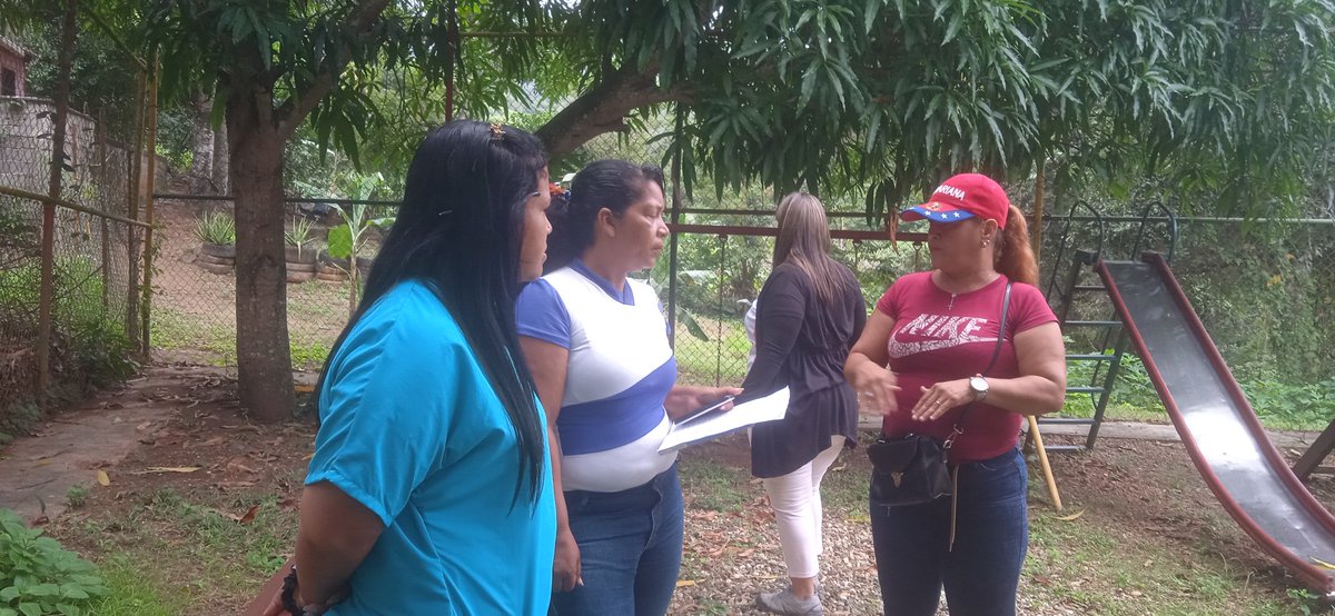Regreso a clases lunes 9 de Enero 2023 con alegría, emoción, entusiasmo recibimos a los niños y niñas <a href="/ceiecuraciripa/">Ceie Curaciripa</a> personal institucional presente 100%  <a href="/ZYSEGMIRANDA/">Centro de Desarrollo de Calidad Educativa Miranda</a>  <a href="/rosabecerra3/">Rosa Becerra</a> 
<a href="/pastoranacary/">Pastora N. Davila</a> <a href="/JuneThaily/">June Thaily González Toro</a>
 #Institucional #consejocomunal #jefedecomunidad