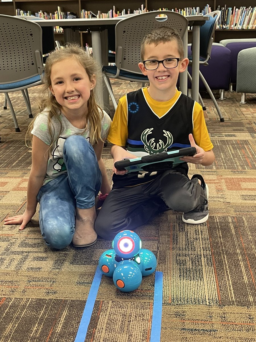 KevinSayerska's tweet photo. Another excellent day of #CodingStations. My @ISD717 students had a blast. Sadly only a couple more days left, then the robots will get a much needed break. π @MNCodes @codeorg https://t.co/8batK475CS
