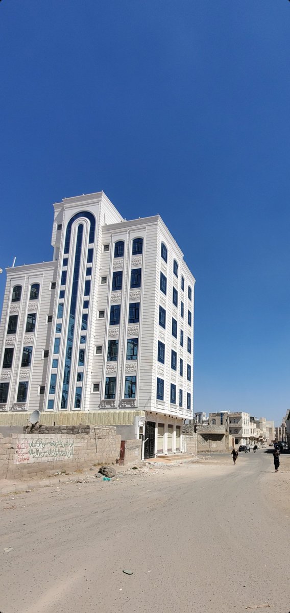 +967771646577
عماره تجاريه للبيع، موقعهاء حلو جداً شملان شارع ال30، مساحة خمس لبن ونصف حر. عشر شقق وطيرمانه وثلاث فتحات وقرش سياره، على شارع 16تجاري درجه ثانيه من شارع ال30، السعر ثلاثه مليون ونصف سعودي. البائع رأساً.. 771646577
#عقارات_للبيع_عماره_تجارية