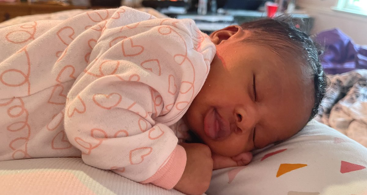 MythicalMillz's tweet photo. Fresh off the boob, #MilkWasted 🍼 https://t.co/NFtn3efqV7