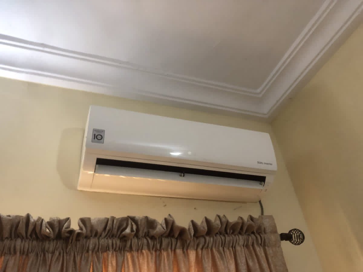tisleedeeya's tweet photo. LG 1HP Gencool smart inverter AC
(200k)
Location: Lagos https://t.co/EkGu42Nbmr