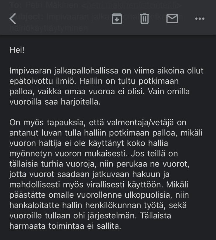 Itse oon moista harrastanut viime aikoina eli joskus 1998. Että ihan epätoivottu ilmiö, kun nuoriso menee urheilukentälle harrastamaan liikuntaa. Joku koutsi vielä kehdannut omalta vuoroltaan nurkan antaa tällaiselle paheelle. Mitäs mieltä tästä on <a href="/TimoFuruholm/">Timo Furuholm</a>? #Turku #liikunta