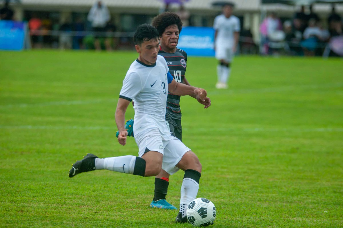 futebol_oceania's tweet photo. Começou a mil por hora o Camp. sub-17 da OFC; a NZ teve que suar pra vencer Nova Caledônia por 3-2 depois de sair na frente e tomar a virada, sendo inferior aos Cagous boa parte do jogo, já o Taiti bateu Vanuatu por 2-1 sem sofrer muito sustos. Hoje tem Samoa x Fiji às 00h. https://t.co/vtG70Uwf2I