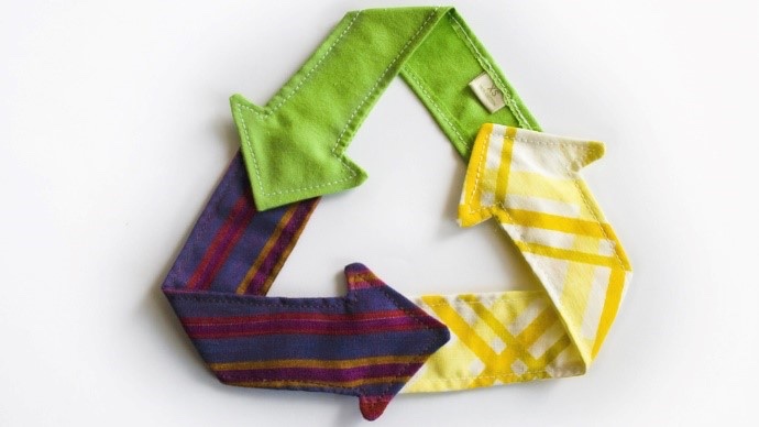 Welke keuzes maak jij? Op maandag 6 februari organiseren we een leerhuisavond over duurzame kleding onder de noemer ‘Zit dat wel goed?’
Laat je informeren over en inspireren door wat er over dit onderwerp wordt gedeeld 👉
ow.ly/bAMu50MocBE #duurzaamheid #Hattem