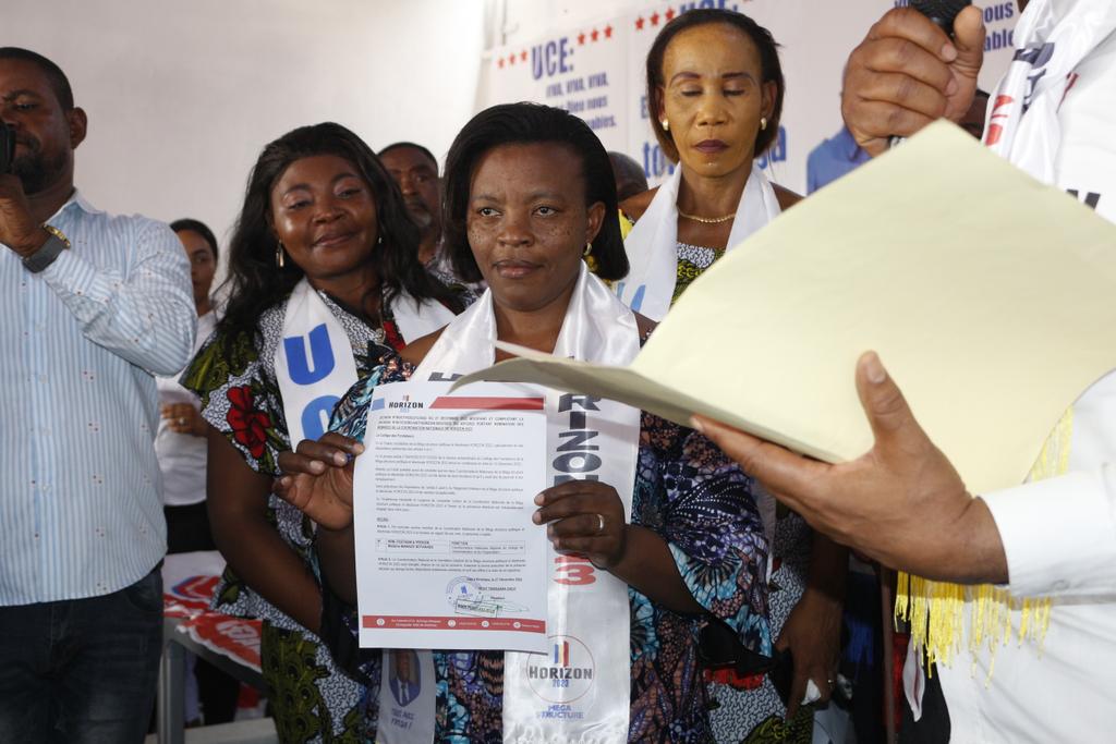 PartiUce's tweet photo. La Vice-Presidente et Coordonnatrice Adjointe de la plateforme HORIZON 2023, Hon Chantal MAWAZO Ndyanabo, présentes ses voeux les meilleurs au couple Présidentiel, aux cadres et membres de l'horizon 2023 ainsi qu'aux camarades membres de l'union pour un Congo Émergent (UCE) https://t.co/IJB8vNwJmX