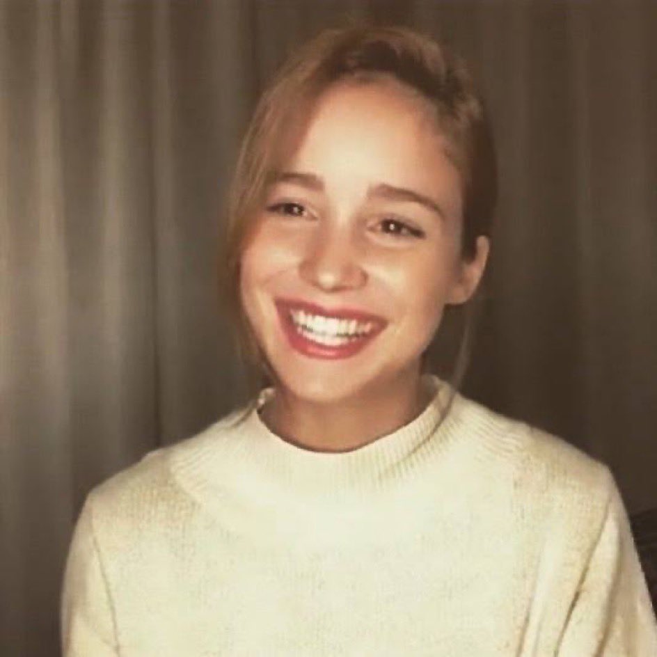 detectdimples's tweet image. After knowing of her existence, I feel like I will never meet anyone like her in my life, I mean look at her.
LOVE YOU ALBA #SaveWarriorNun