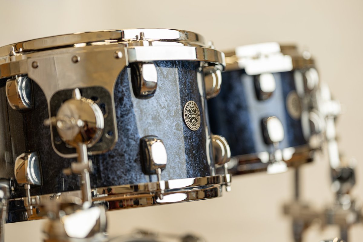 Tarian_Drums's tweet photo. 🥁 Drum Kit//Cit Drymiau 🥁
.
This kit starts on its world tour tomorrow with an 🇮🇹 endorsee. 
//
Mae'r cit yma ar ei ffordd o gwmpas y byd yfory gyda Fran o'r 🇮🇹 sydd newydd arwyddo ardystiad gyda ni
.
100% made in Cymru 

#yagym #drums #Tarian https://t.co/75IuC1ln0I