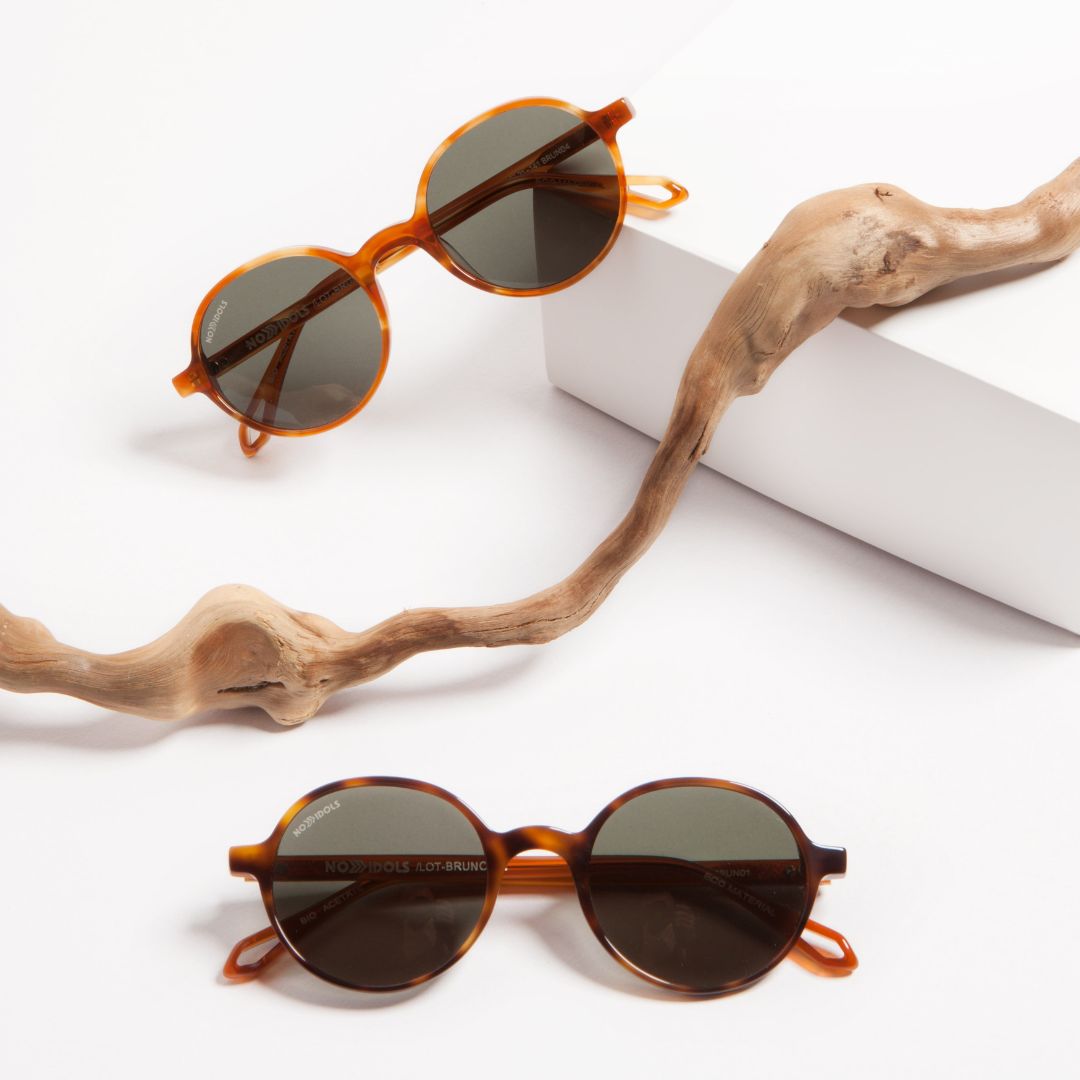 OBlayfer's tweet photo. Empieza el año cuidando tu visión con la gran variedad de gafas de sol que tenemos en Óptica Blayfer

Te esperamos

#vision #saludvisual #gafas https://t.co/vYwlmuIukF