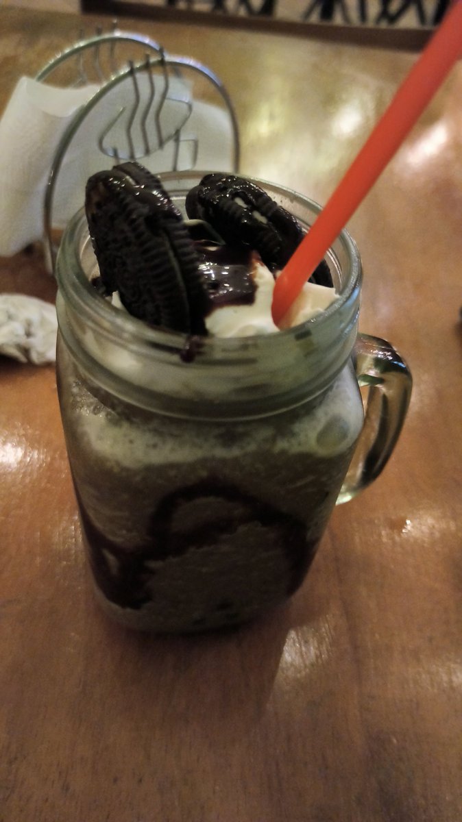 SheylingPicado's tweet photo. Amo el chocolate https://t.co/nr00BotQ1t