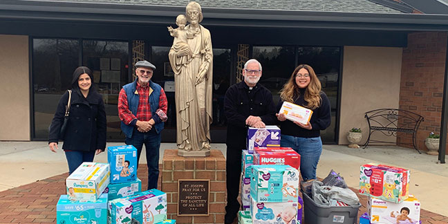 Last year, Asheville staff and volunteers held diaper drives at 19 parishes and 1 Catholic school.

Together, they provided essential baby care items to more than 500 families.

#diaperdrive #CatholicCharities #DioceseofCharlotte 
catholicnewsherald.com/news/150-news/…