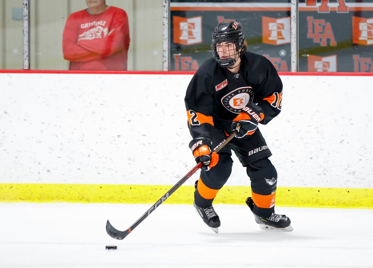 CaxysLFA's tweet photo. Prep Boys Hockey defenseman Cole Mathews '23 was named a Player of the Weekend by the MPHL. The Caxys hold first place in the @themphl's Malloy Division following the games at Ridley College last weekend. #GoCaxys🐸 https://t.co/iCQqS97Qr8