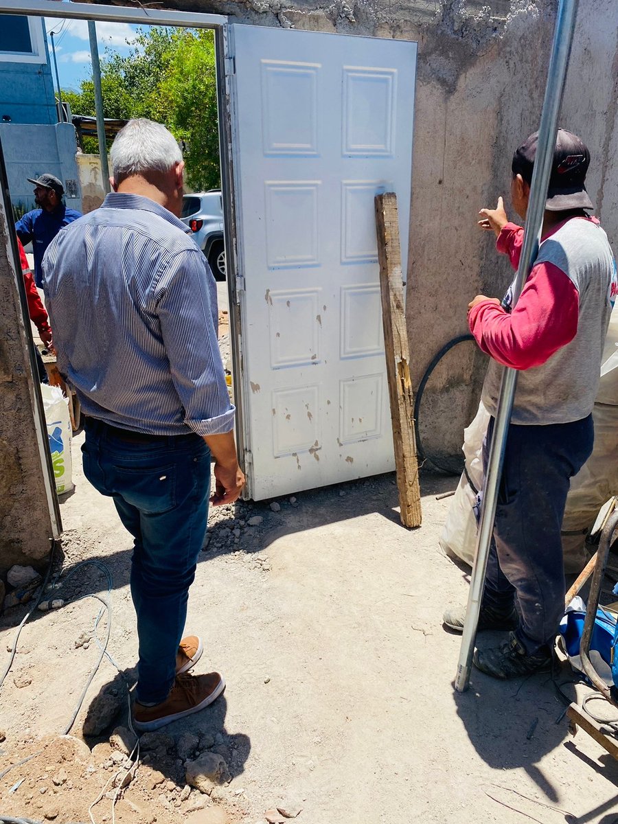 RamonNicolasVe1's tweet photo. Hoy visitamos la obra de la nueva casa contruida con recursos propios q en los proximos dias estaremos entregando #SOMOSAJALAR @GobDeLaRioja @QuintelaRicardo https://t.co/AQXsotGrix
