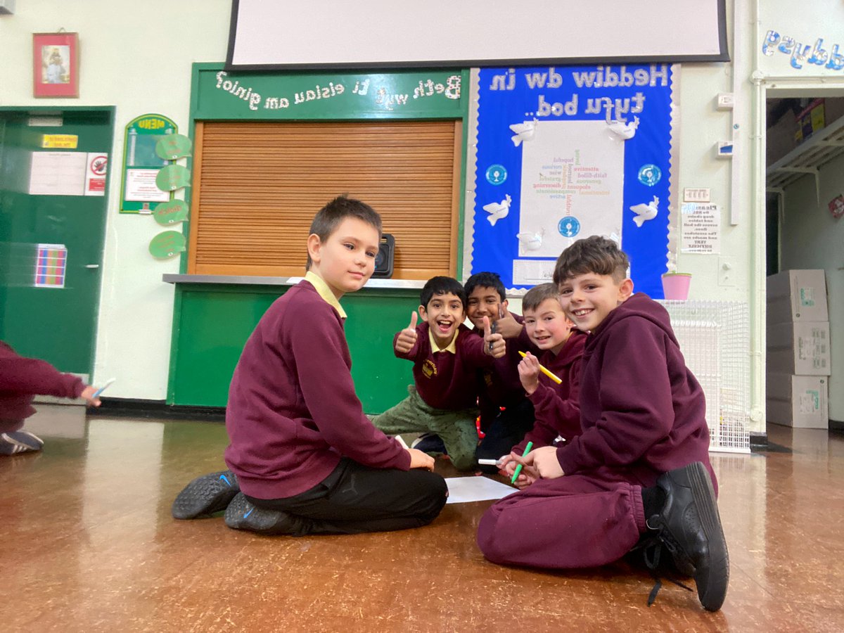 Illtyds_RC's tweet photo. Miss Marshallsea’s children had a great time working together, sharing ideas and designs in Justin the inventor’s workshop this afternoon

#Imagination #inventiveness #collaboration #HopesDreamsAspirations
@loubyloustories https://t.co/c4IoaNojmH