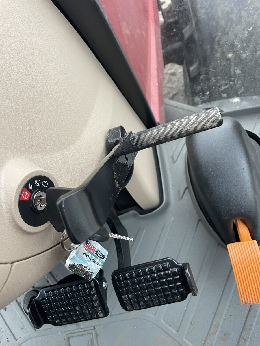 wapp56's tweet photo. It’s gonna take CaseIH 7 months, 36 engineers and $765,000 to figure this out. #IYKYK https://t.co/SRv6llFNUi