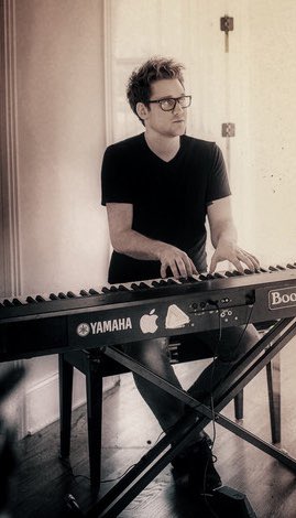 alexgootPH's tweet photo. #alexgoot https://t.co/9M5Id3IrtW